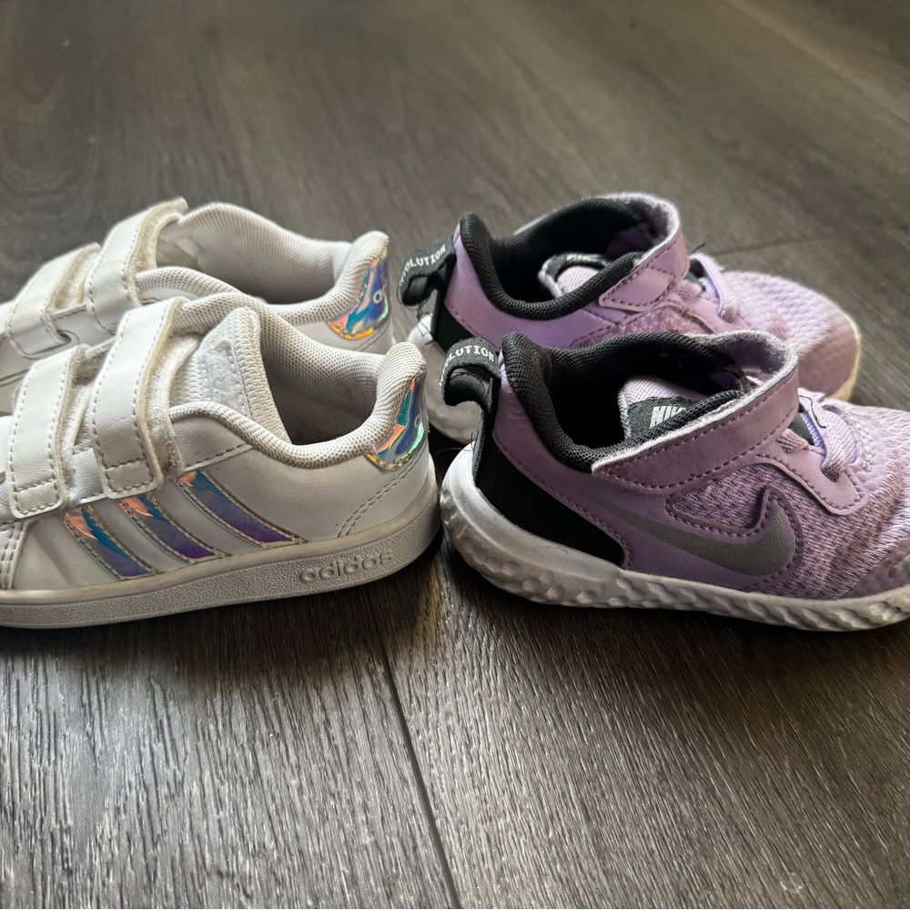Adidas and Nike size 6 shoe bundle